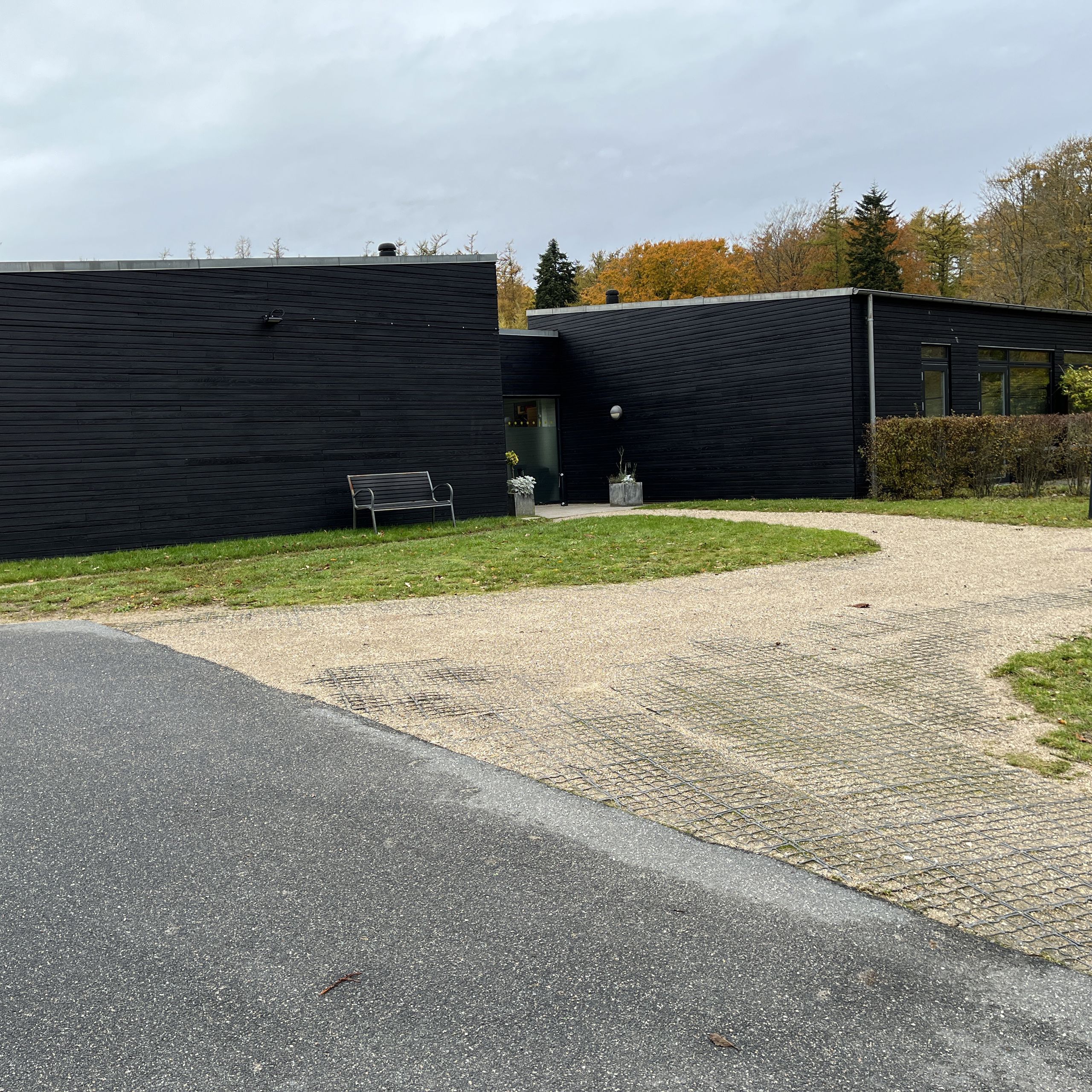 Gennem Bakkerne bagfra