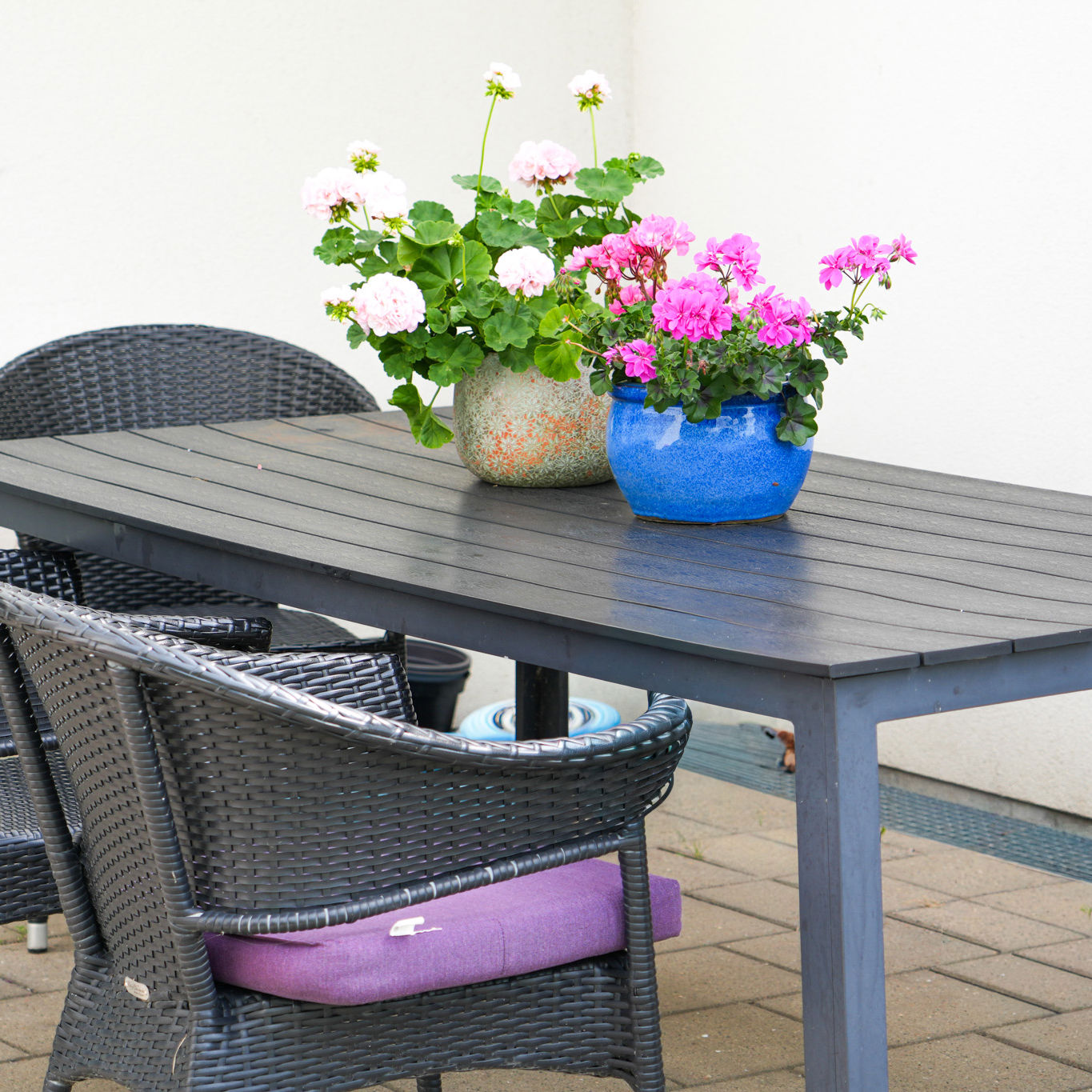 Terrasse med møbler