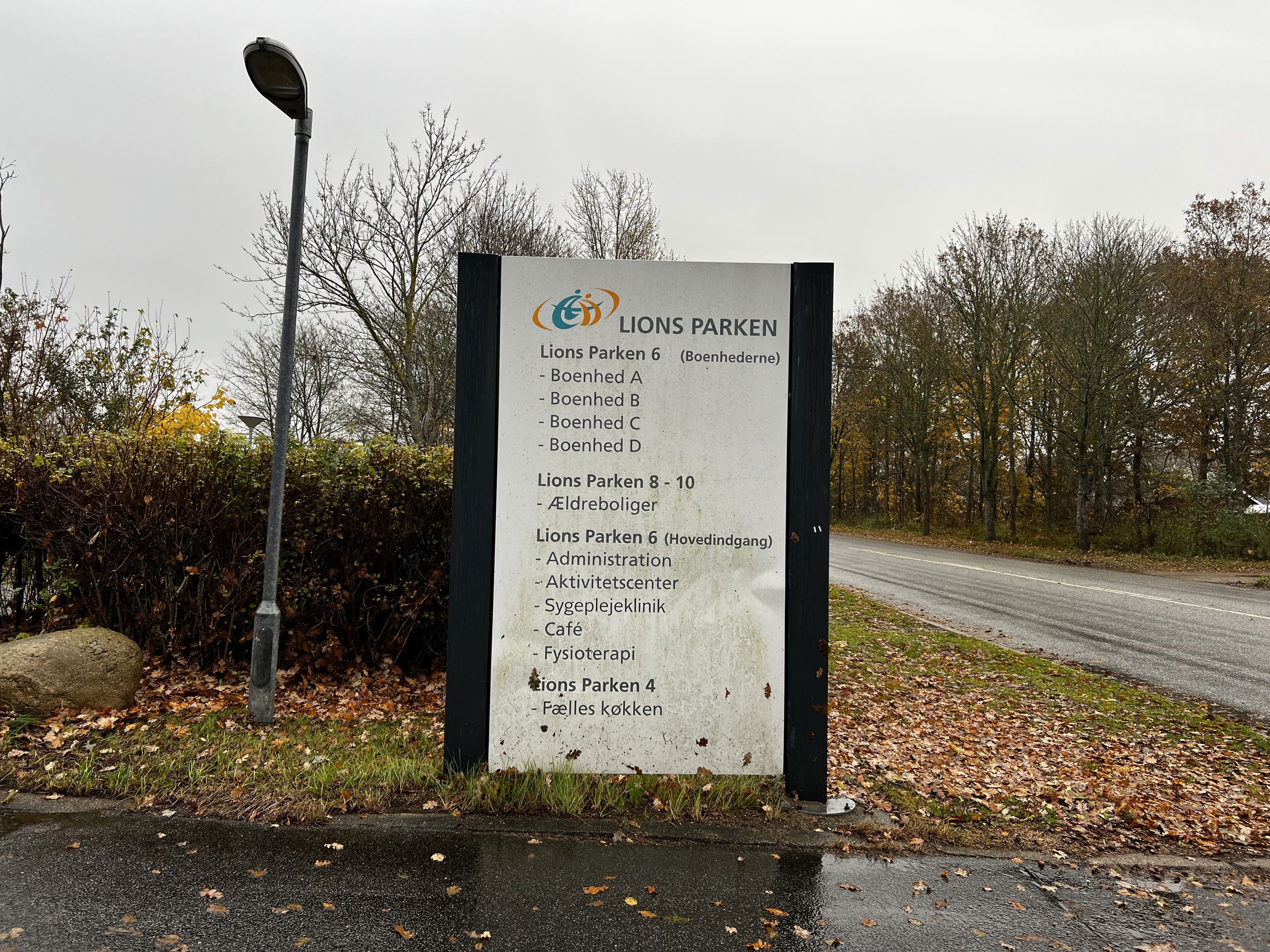 Skilt udenfor Regnbuen