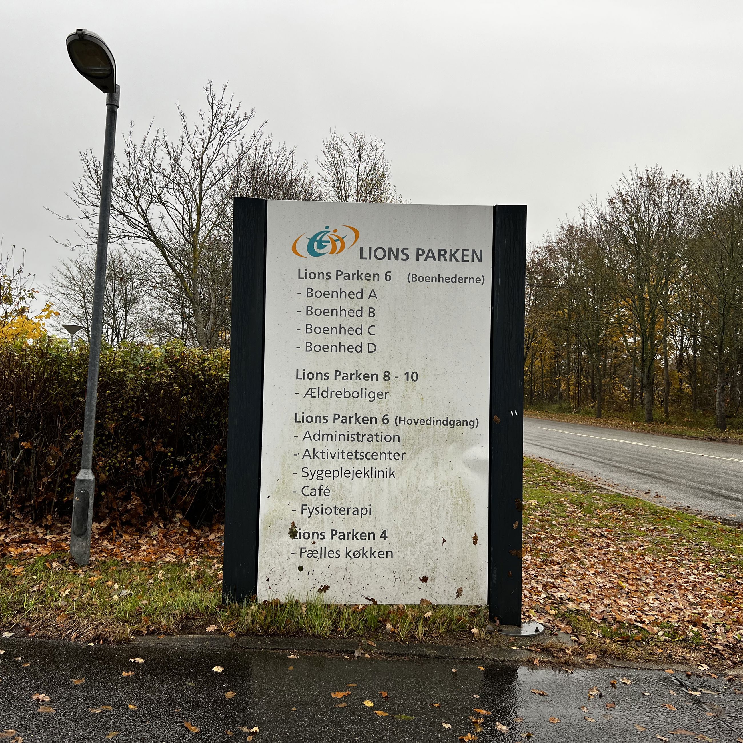 Skilt udenfor Regnbuen