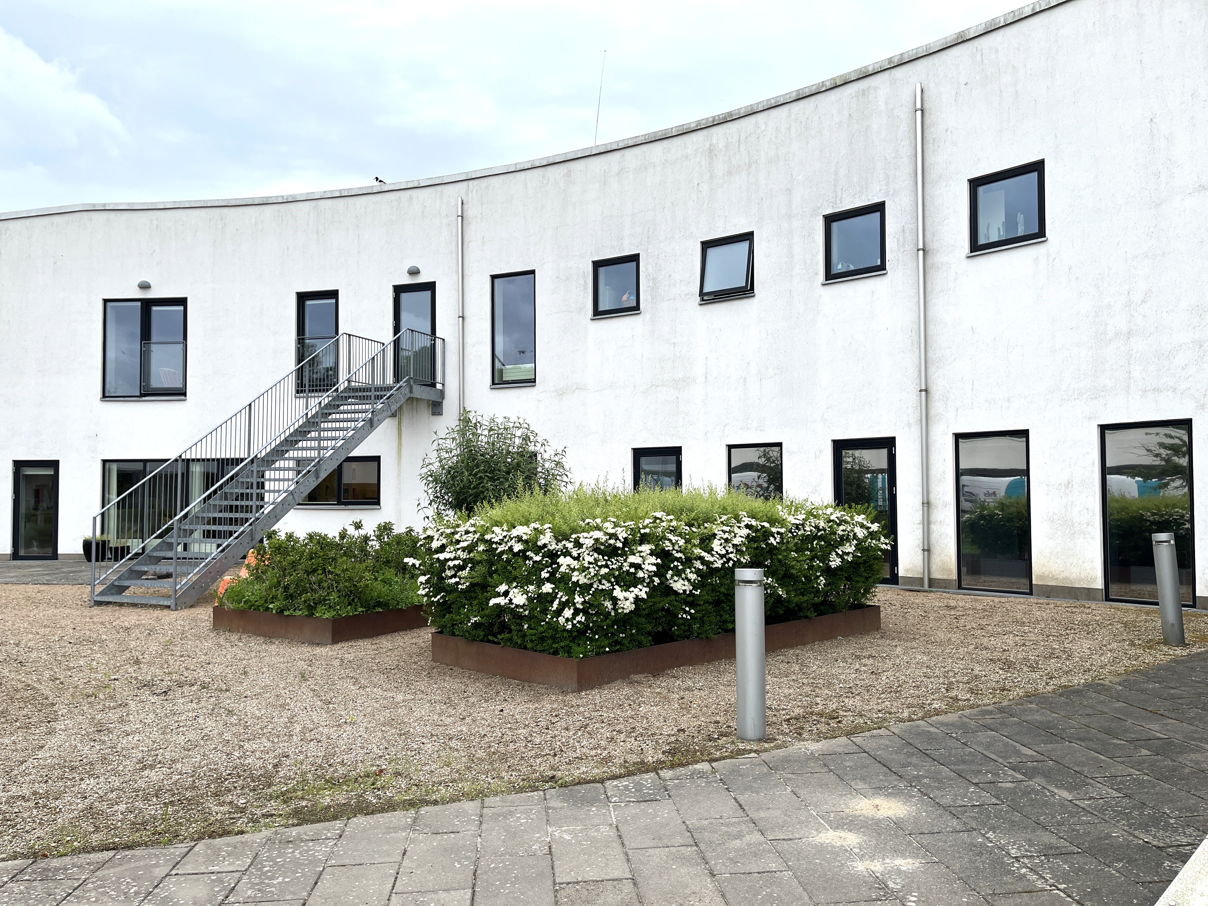 Enghuset Set Fra Indersiden Af Gården