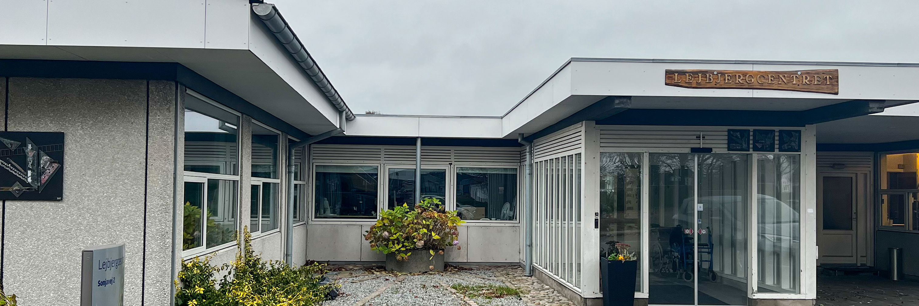 Lejbjergcentrets hovedindgangen udefra