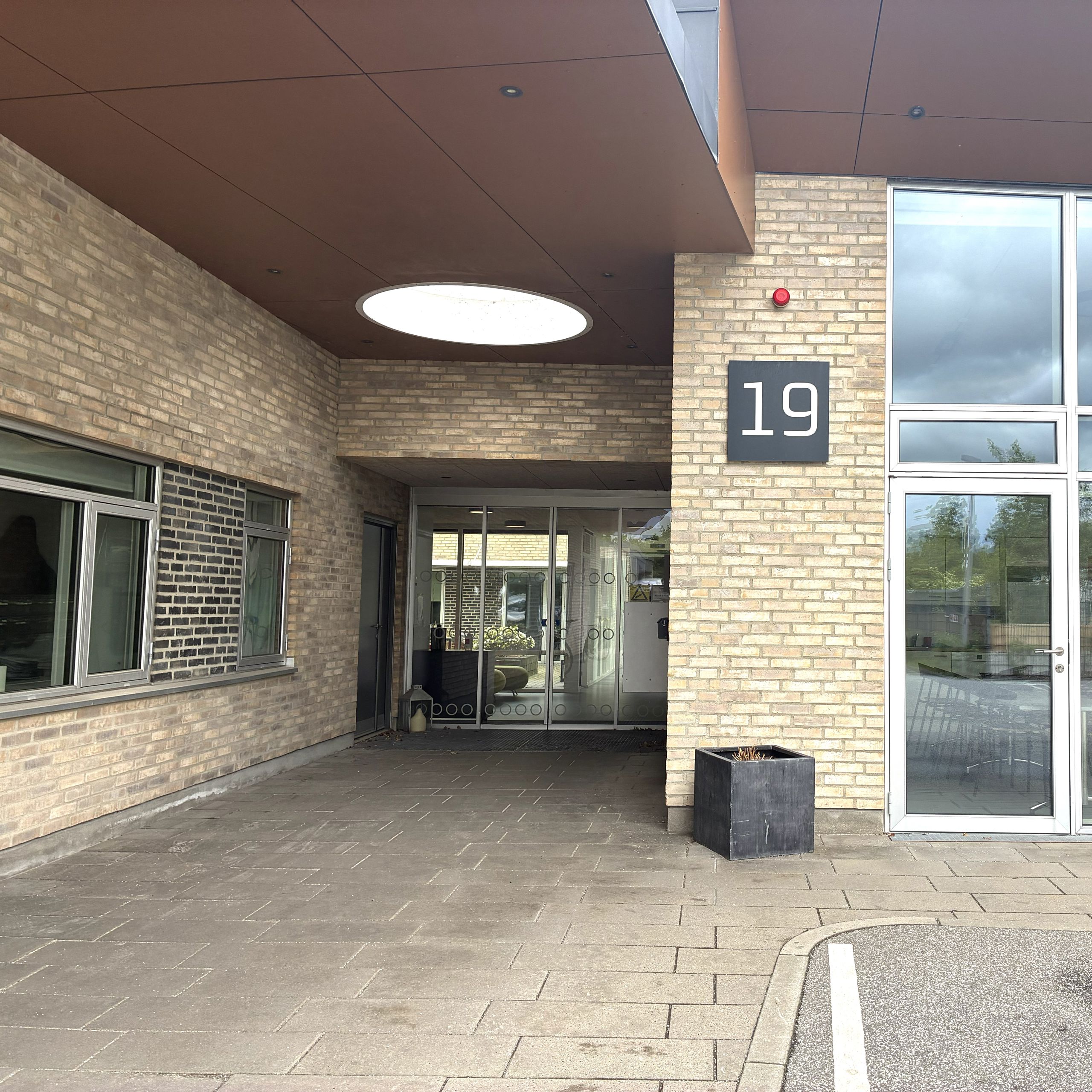 Indgang Til Ungdomshøjskolen
