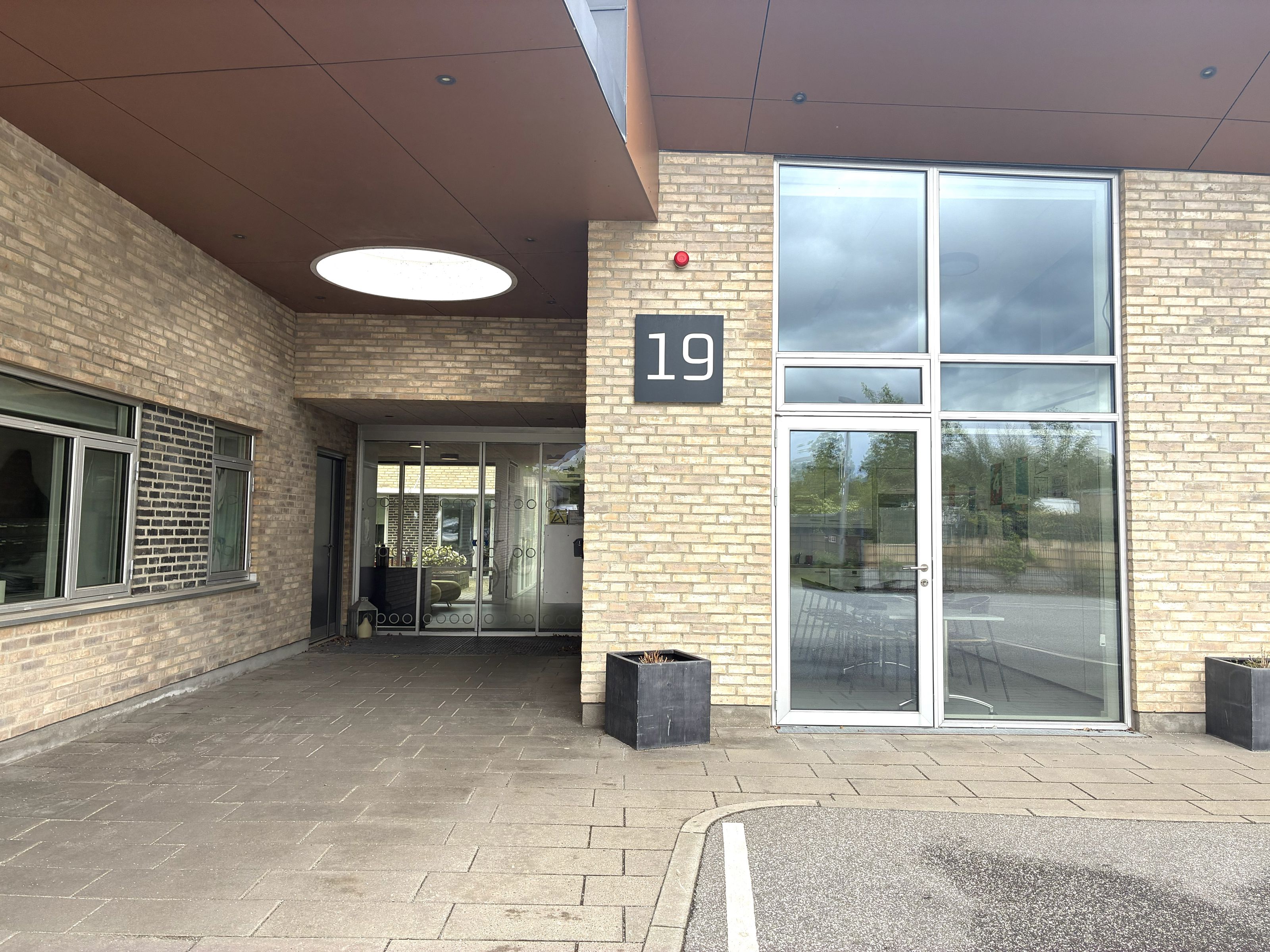 Indgang Til Ungdomshøjskolen