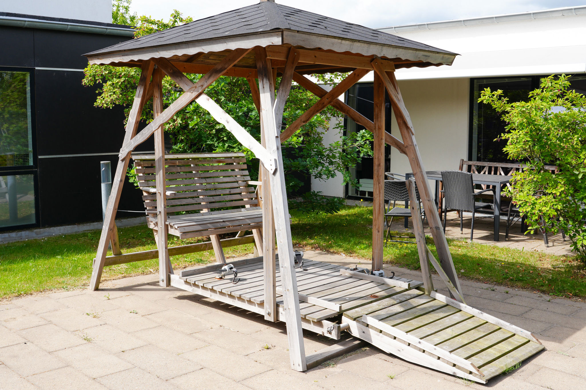 Havemøbel for kørestol