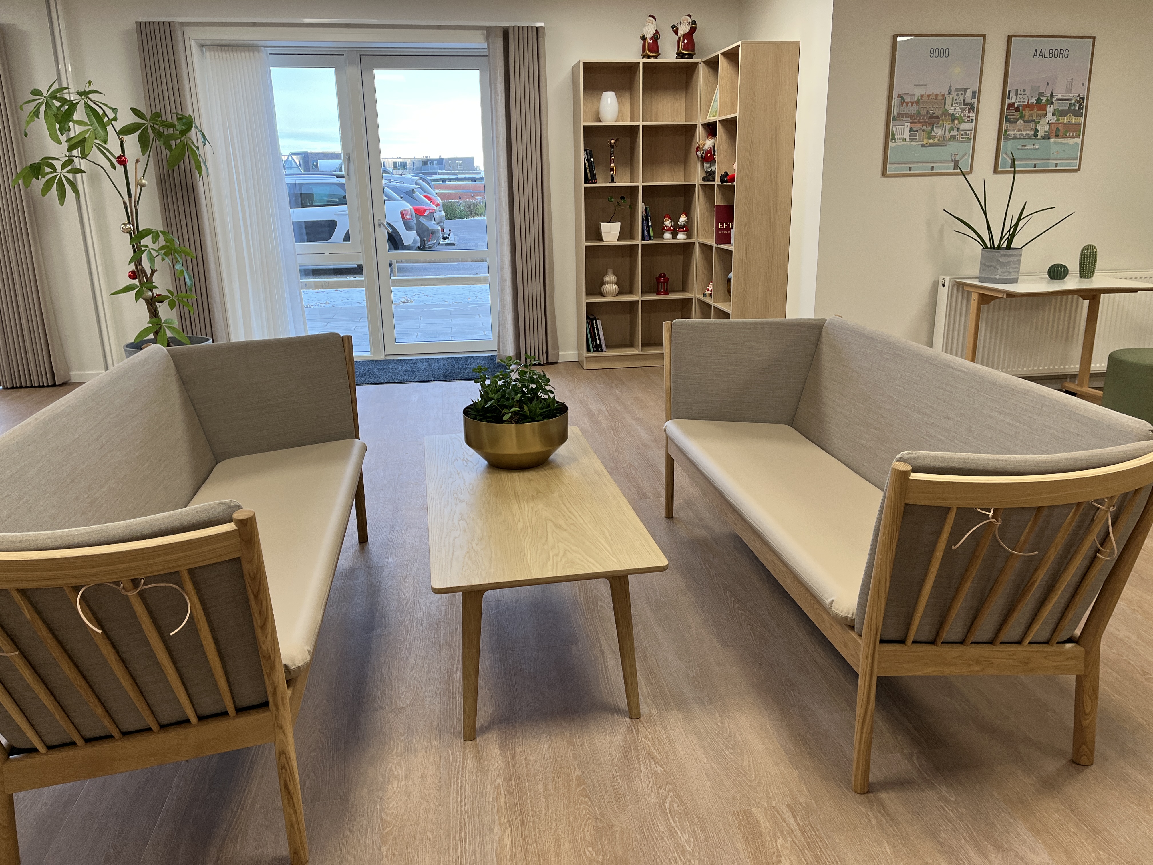 Opholdsrum med sofaer på Bakken