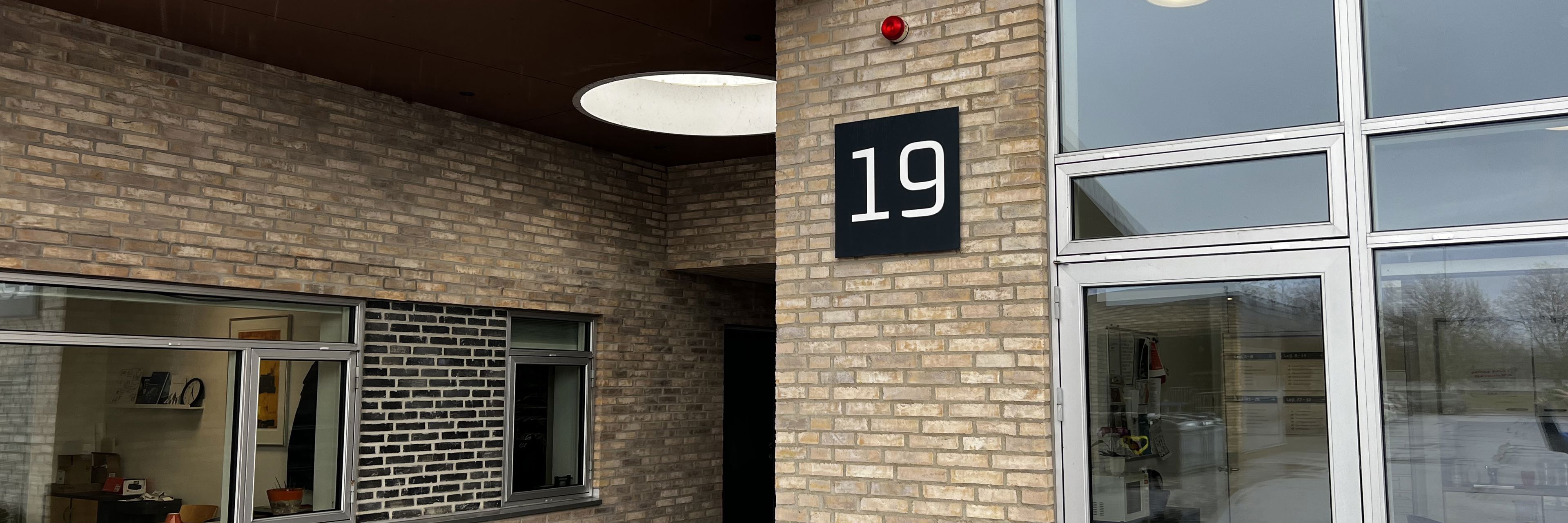 Ungdomshøjskolen indgang