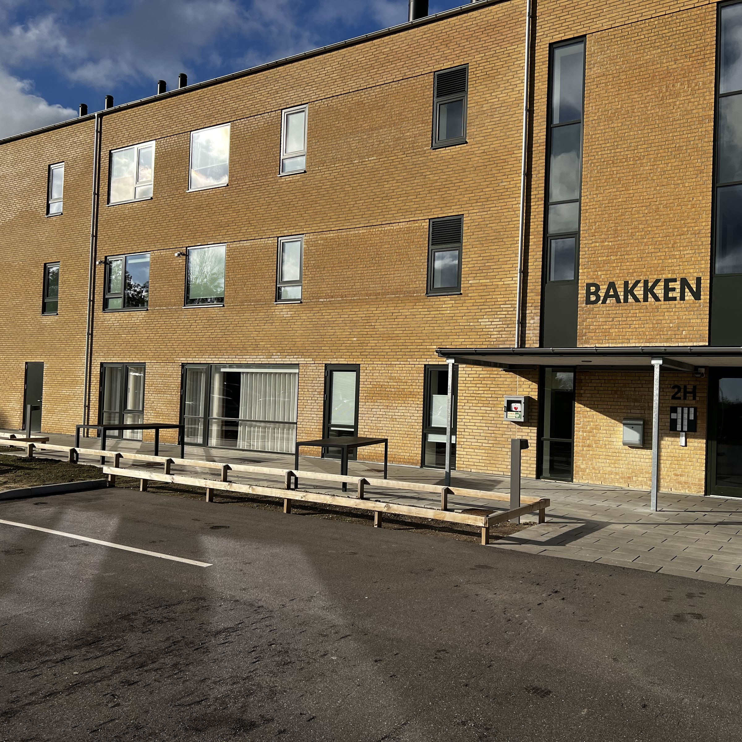 Bakken udefra