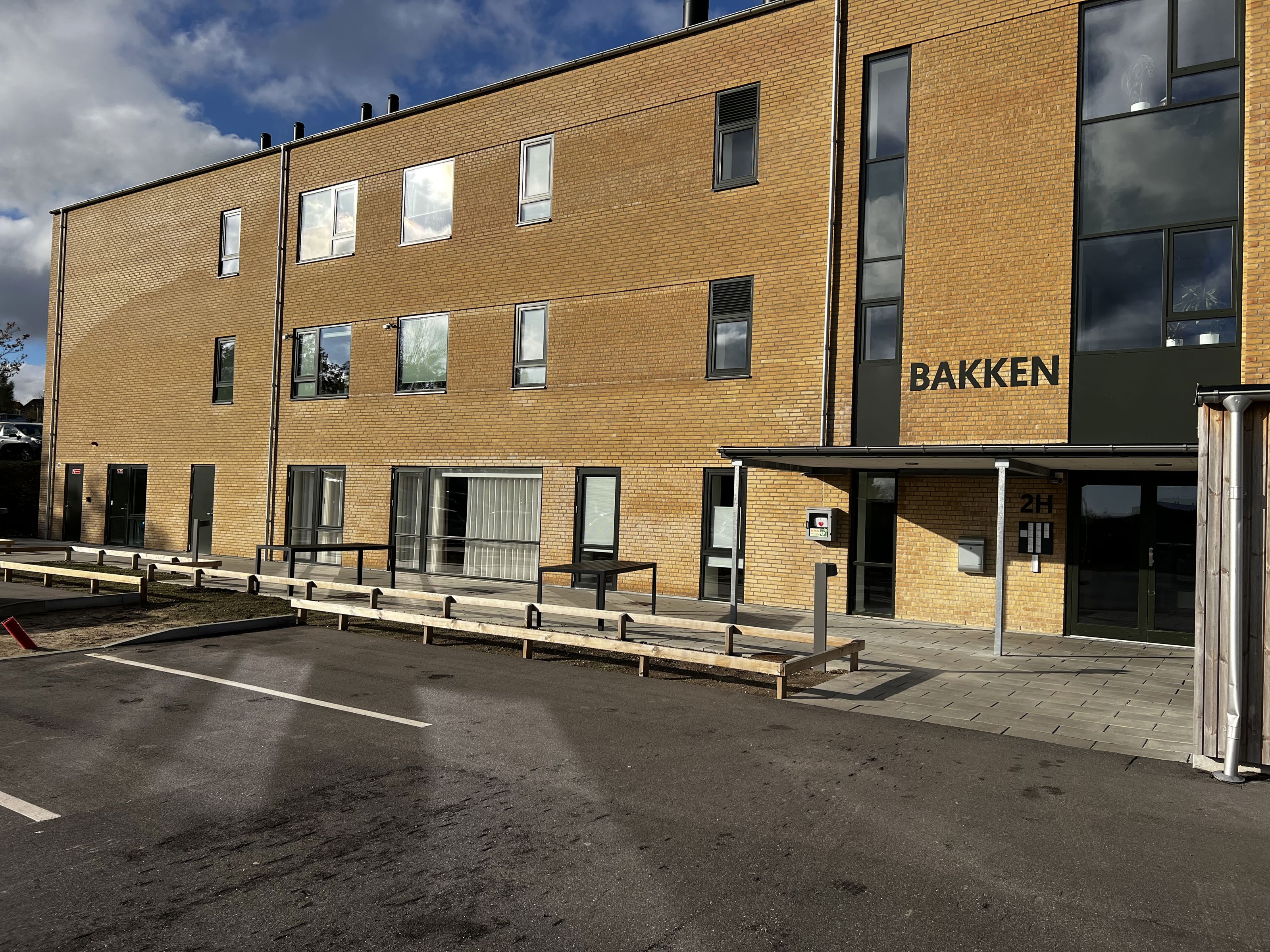 Bakken udefra